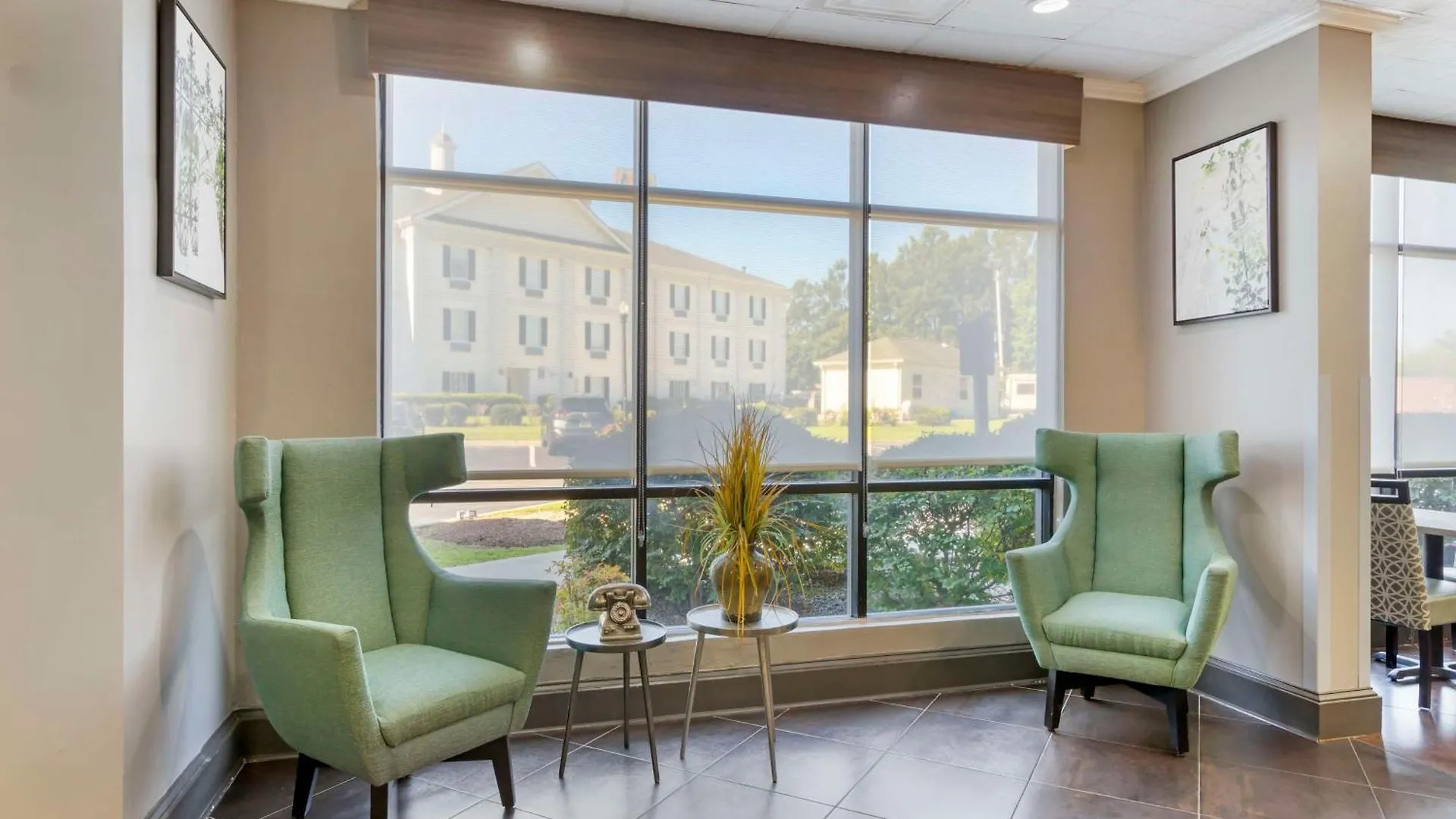 Best Western Savannah Airport Inn & Suites Pooler 3*,